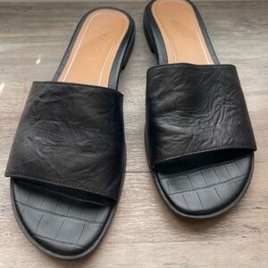 Vionic Citrine Demi Slide Black Leather Sandals